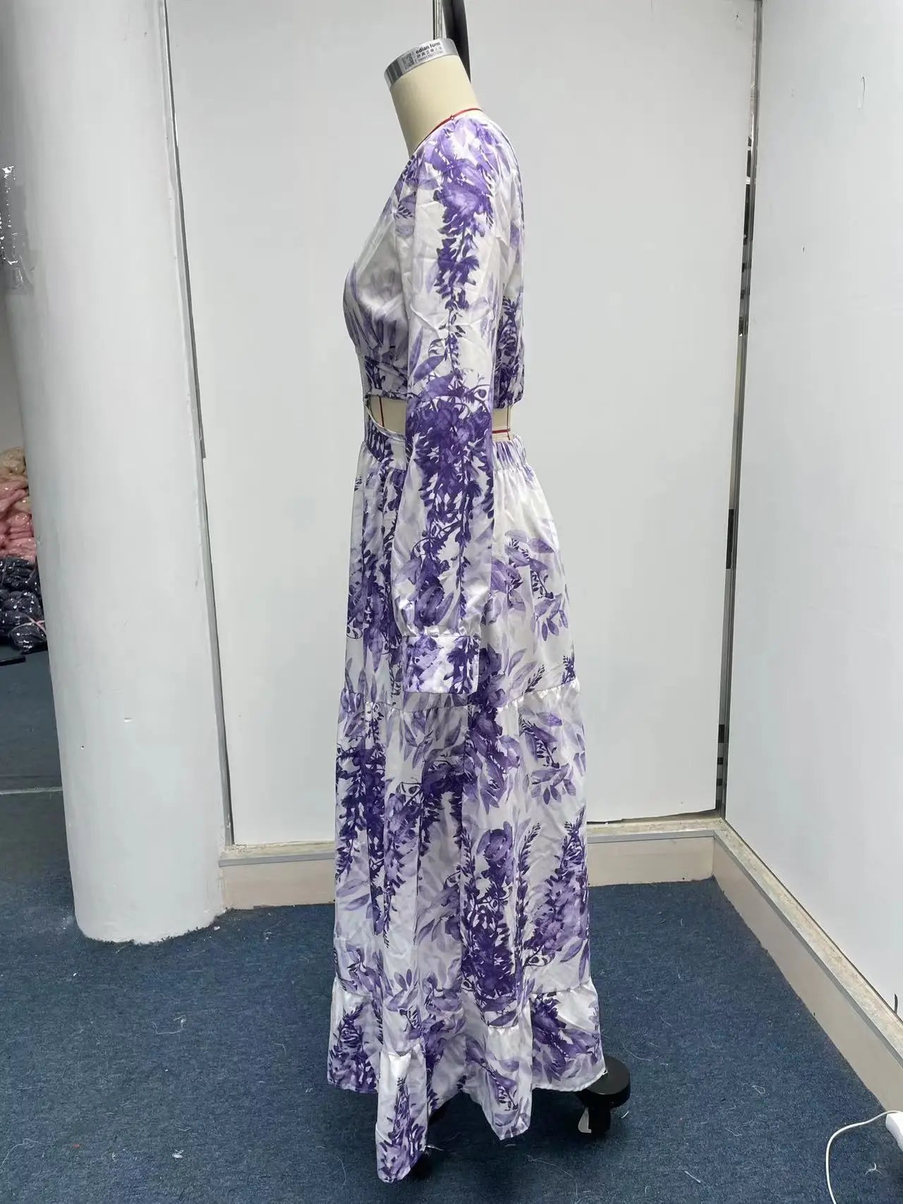 Robe femme 2024 Manches longues et décolleté