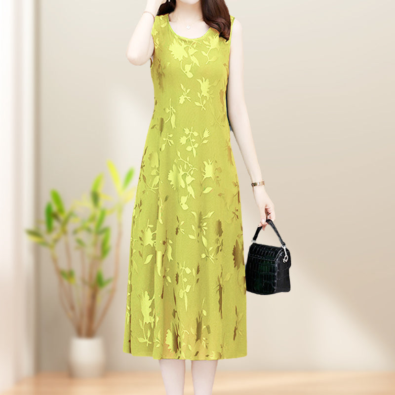 Robe midi sans manches à col rond gaufré