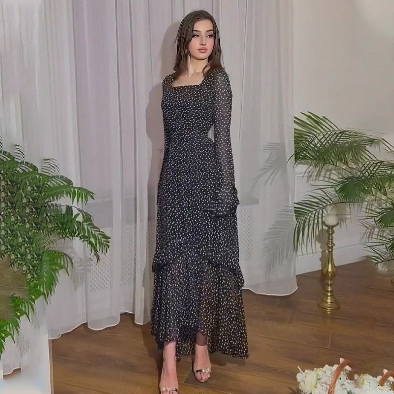 Robe élégante en mousseline à pois pour femmes