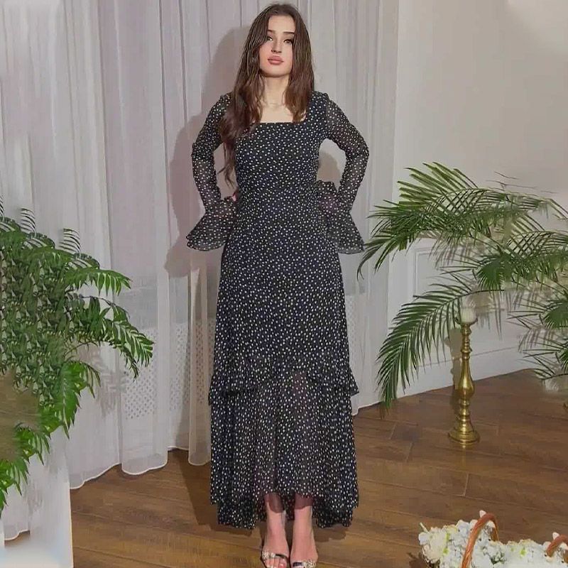 Robe élégante en mousseline à pois pour femmes